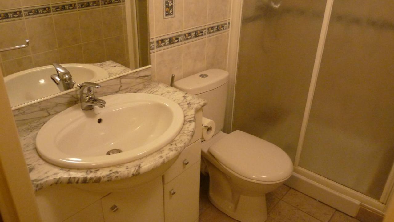 Auberge Villa Montaleigne Saint-Laurent-du-Var Extérieur photo