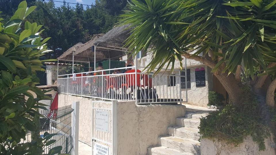 Auberge Villa Montaleigne Saint-Laurent-du-Var Extérieur photo